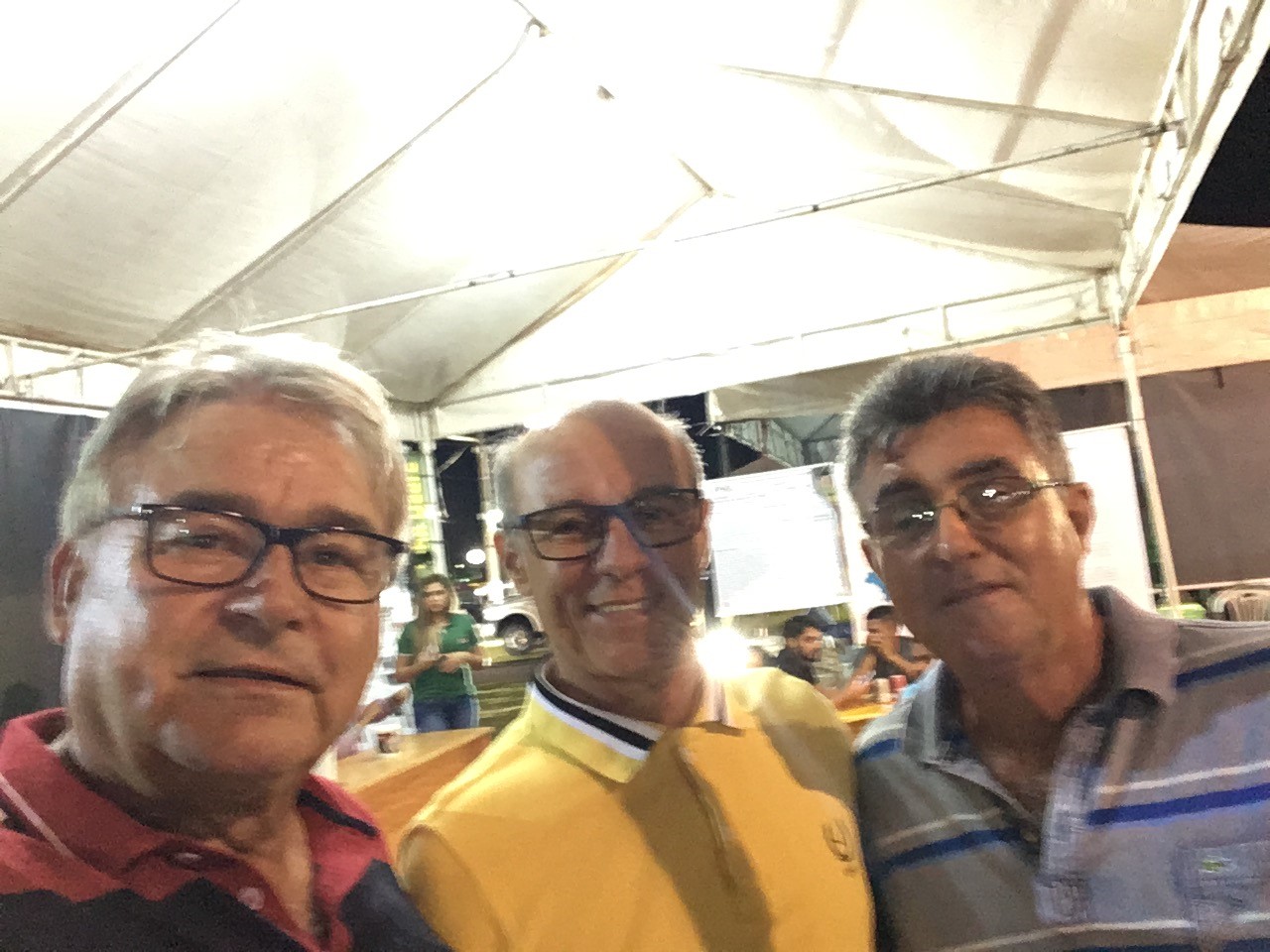 Vailton e Carlos no Pq. de Exposição da Aava. Tomé Açú/PA